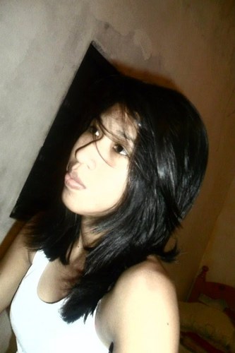 A lembrança é o remédio para amenizar a dor de perder um grande amor, pois nela conseguimos suportar o tempo que trás o alívio e nos faz amar novamente.!! xD °ღ