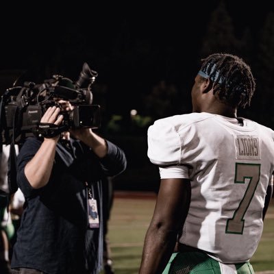 WLHS’23 ⭐️⭐️RB/ATH/CB|5’9 |190lbs | Phone: 9716451825| Email: roxankouame25@gmail.com
