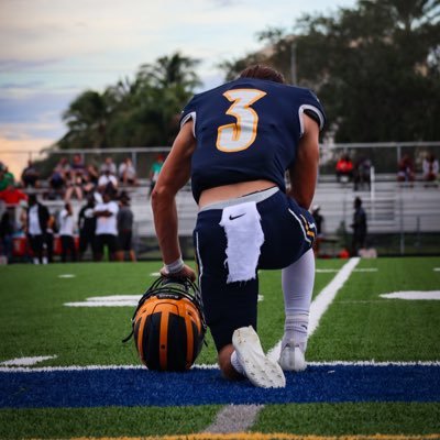 Boca Raton High School |23’| WR| @BocaRatonFB | 5’9 160| GPA- 3.4| #4 WR in PBC| First Team-All County PBC| https://t.co/wJ3OQqFBkc