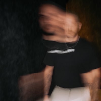 croixtresbien's profile picture. Healing masochist