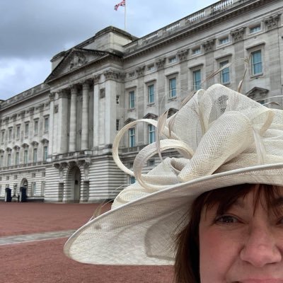 British Empire Medal @GGWirral VP & Trustee #Hadlow @Girlguiding_NWE Trainer #Rainbows @1stBebGuides #PegasusRangers 🔥 #archery 🏹 #girlscan💙 @PopVoxChoir 💜