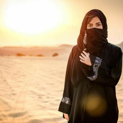 در دنيايی که می خواهند زنان پچپچ کنند، من انتخاب می کنم که فریاد بزنم.