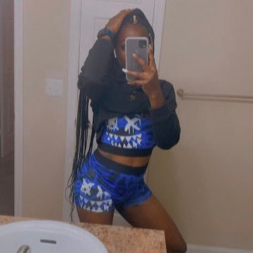 💕Fresh start Twitter hacked IG: __yonnieee January 9 Capricorn ♑️ #TheBiggest 💛#ripgranny