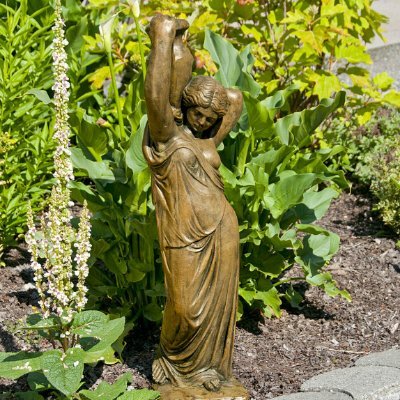 HebeR32123's profile picture. Translator: Enjoys carrying words and wits