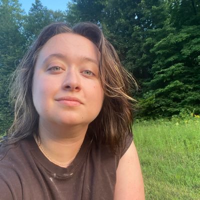 StormOverLondon's profile picture. Painter/Sculptor/moon person/collector/finder/maker • she/they