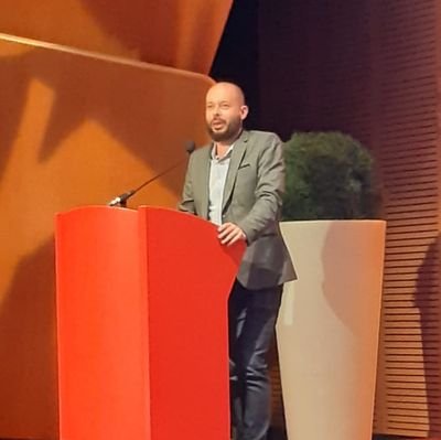 VP @grandlyon Climat, Energie et Réduction de la publicité, Président de l'@ALEC_Lyon ♻️🌻😻