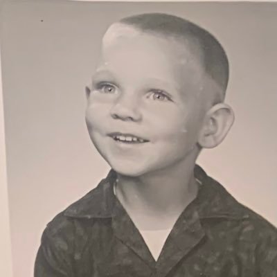 wyldkard_'s profile picture. cultural intermediary / nomad of modernity / slow & steady