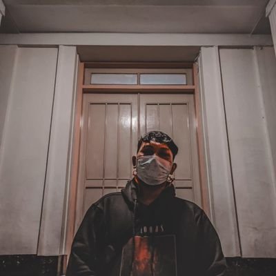 remboayamku's profile picture. 