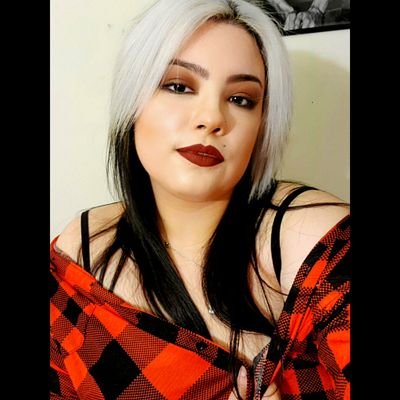 90s grunge/riot grrl/metal genx
guitar/bass/vocals 
Sonora Apache 
Mrs.Bunkbed Coffin 💍