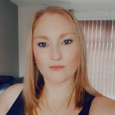 Handmade wax melts, candles bathbombs, greetings cards for all occasions, gift sets
3x award winning small business
#mhhsbd #thescentofaroomcanchangeyourmood