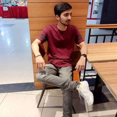 iconicRobins's profile picture. 