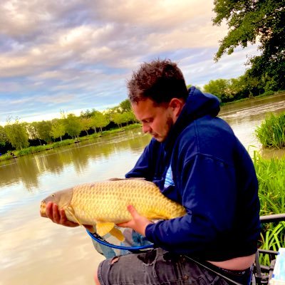 TomArme's profile picture. Chained to all the places that he never wished to stay, Bound with all the weight of all the words he tried to say, as he faced the sun he cast no shadow