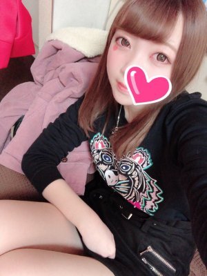 早くお相手見つけたい💕美尻を目指す 💋 #家出少女