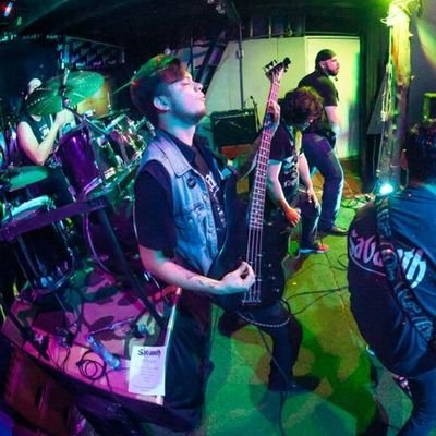 dom_suarez_'s profile picture. Listos para otra aventura más! Nos vemos en la región de Paldea #PokemonScarlet #PokemonViolet