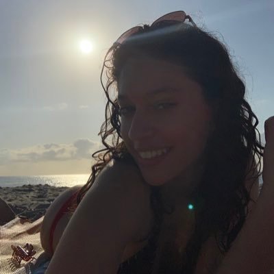 cxvela's profile picture. 