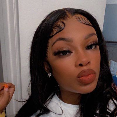 Follow My Accounts🧡 insagram@_keliss & @wildcosmetics_ snap : mookie.keliss