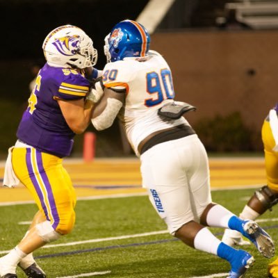 6’4 320 Defensive Tackle @ Savannah State