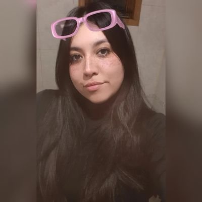 HeyItsValee's profile picture. I have approximate knowledge of many things.