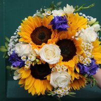 Poppies Florist Bour(@PoppiesFloristB) 's Twitter Profile Photo