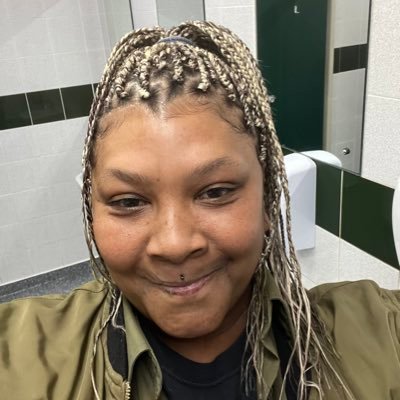 NaomiRaul's profile picture. BPD and true crime 🖤