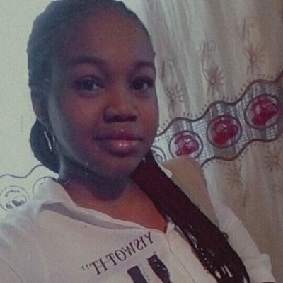 nnamoko_favour's profile picture. web and graphics!