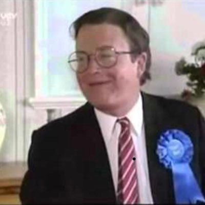 Former Conservative MP for Pennineshire and HM treasury. Proudly rightwinger and Brexiteer. I have now retired. Posts and bio are parody/satirical.