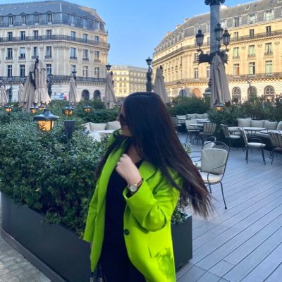 satari_yasmine's profile picture. 