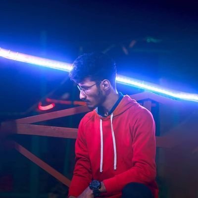 ShamsWaliSowmo's profile picture. nonplussed and dumbfed.