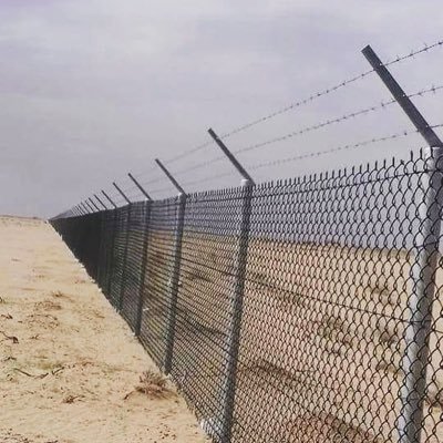 مقاول توريد وتركيب جميع أنواع اشبوك وسياج الحديدي نقوم بلعمل في جميع مناطق المملكه دقه فل عمل وسرعه بتنفيذ وقسم خاص لهناقر ولمضلات لتواصل ج ٠٥٧٨٠٨٠٠١٦