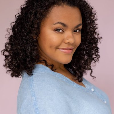 lydiareneed's profile picture. Actor-producer and founder. Lover of pink, drinker of matcha. UK Acting Rep Isles Management. @cssdlondon @websteru @sohotheatre alum.