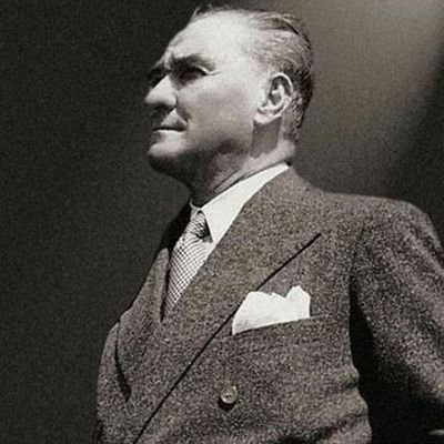 Mustafa Kemal Atatürk ün Askeri...