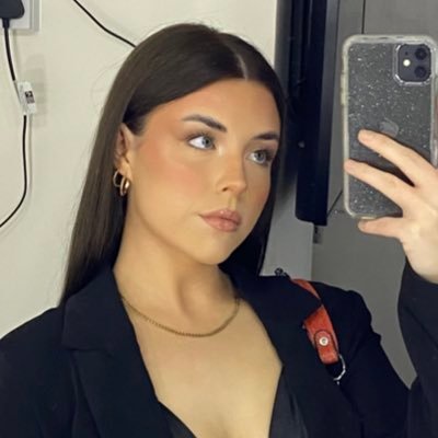 evanna_ryan's profile picture. 2nd year student studying Beauty&Spa management at Technological University of the Shannon #TUS