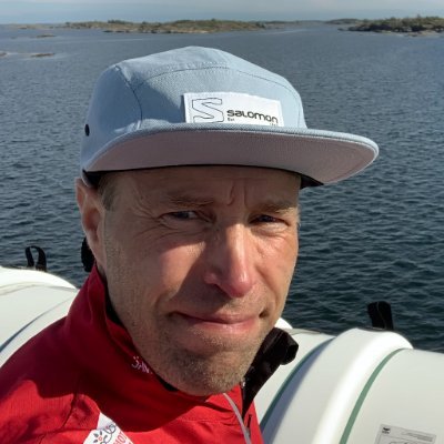 I'm an Clean Code and Test Driven Development evangelist and system architect at @VismaSolutions. Outdoor sport enthusiast. Married with two daughters.