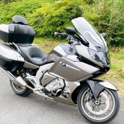 楽しみは良い天気のバイクツーリング🛵 ❤️🐕サラと散歩と遊ぶ事と美味い物を食べる事です〜❤️