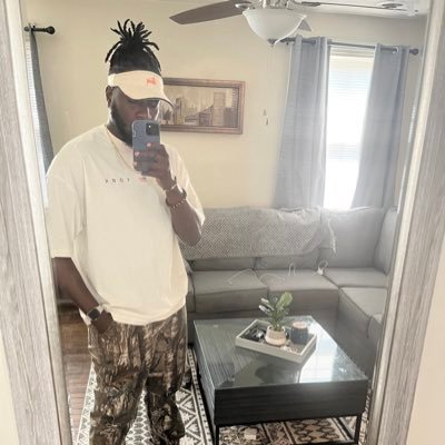 Based World. UNCMMN. I came to drink, but I can rap. Might end up in a bar fight. VCU Alum 🐏 🇯🇲 IG:Blak_