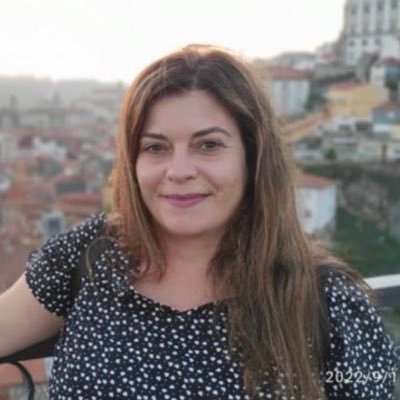 👩🏻💻 Software Architect 🦸🏻♀️ Opinadora de lo que me echen 🤔 Tengo unos principios pero si no te gustan y me convences tengo otros