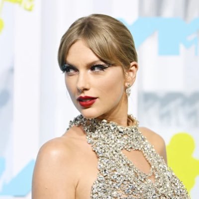 SlaylorSwift021's profile picture. taylor fan since 2014, but new to the twitter community he/him 🏳‍🌈