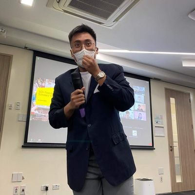 MangahasJC's profile picture. Worthy Is the King Who Conquered The Grave- This is Amazing Grace💝