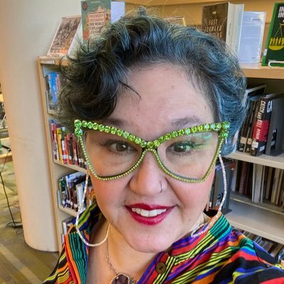 She/Her Teen/Young Adult Life Coach. Columnist #RevolTeens at Teen Librarian Toolbox and high school librarian. Volunteer Blogger for @diversebooks
