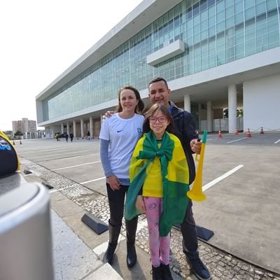 ABELdaSIL's profile picture. Gerente de Farmácia. Luto pelo meu pão de cada dia. 
Por um Brasil forte. 
Por minha família.
Esquerda jamais. Bolsonarista, armamentista, capitalista. 22.