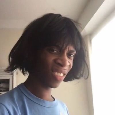 hzella_nut's profile picture. Choose your priority.