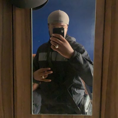 Sid_9517's profile picture. 