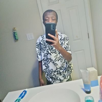 20 Single
Looking for a cute black girl
