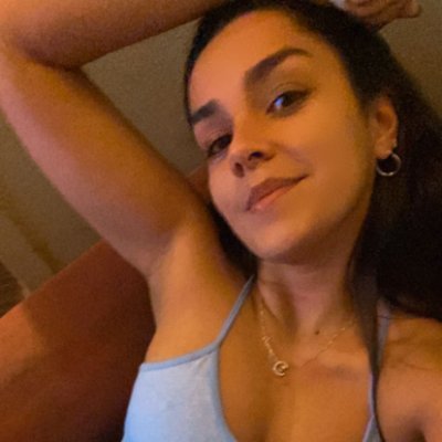 EliLaraCra's profile picture. Soñadora 💫​
Risueña 🥰​
Curiosa 💋
