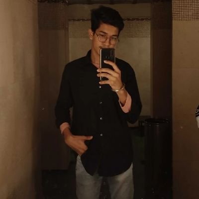 pakshalhere's profile picture. Tech 💯
Sports 👌
Music 🎵
Food  ♥️