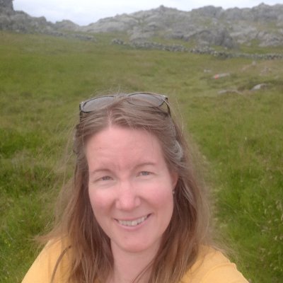 SynneFredrik's profile picture. Norwegian librarian, book-lover and singer. Used to love the Bible.