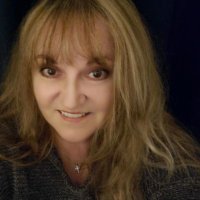 Tina Marie Young(@MysteryPuzzleBo) 's Twitter Profile Photo