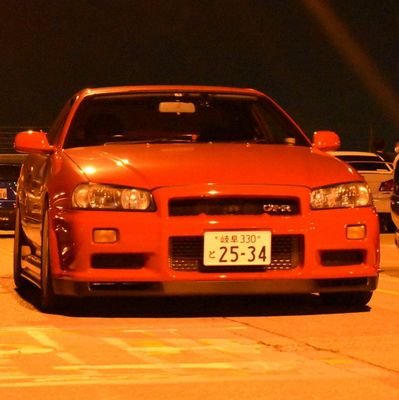 ER34 25GT-T (色替え赤)
                         
                      地道にかっこよくする予定…です