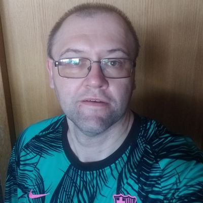 Wojciech_43's profile picture. - Fan piłki hiszpańskiej zwłaszcza FC Barcelona.
- Kolekcjoner koszulek piłkarskich
- Tłumacz napisów do anime.
