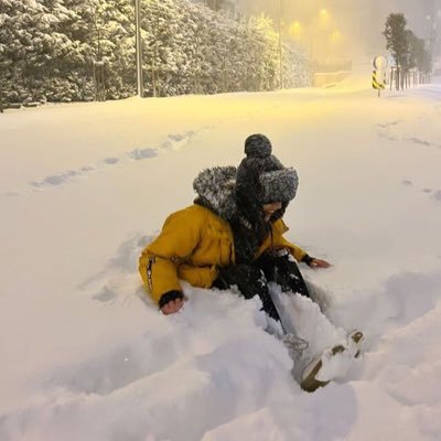 maass1113's profile picture. لبخند بزن و اميدوار بمان انسانيت=شرافت، اكانت اول:@Hana_nz13